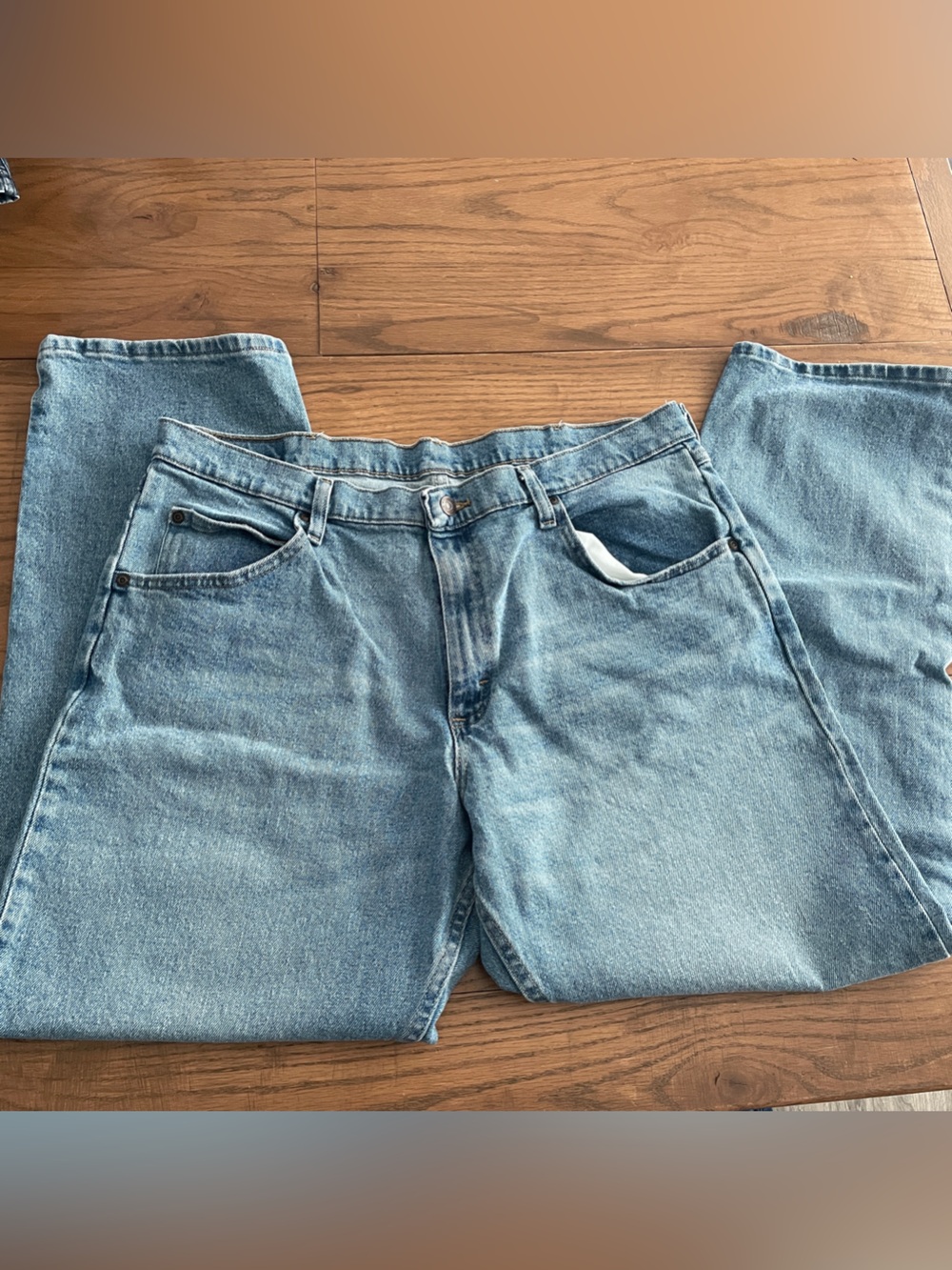 Wrangler blue jeans 36x29